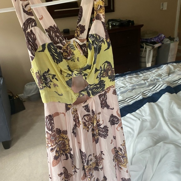 New free people beautiful dress - Picture 2 of 4